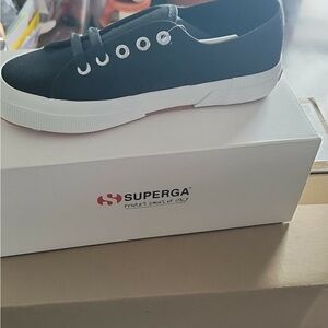 NWT Superga White & Black shoes in original Shoe Box